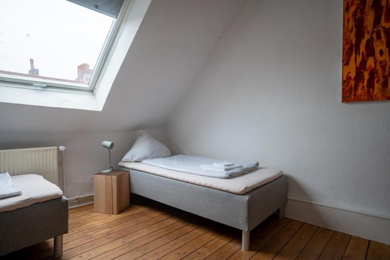 Stadtwohnungen Linden - Ferienwohnung Im Dachgeschoss Hanôver Exterior foto